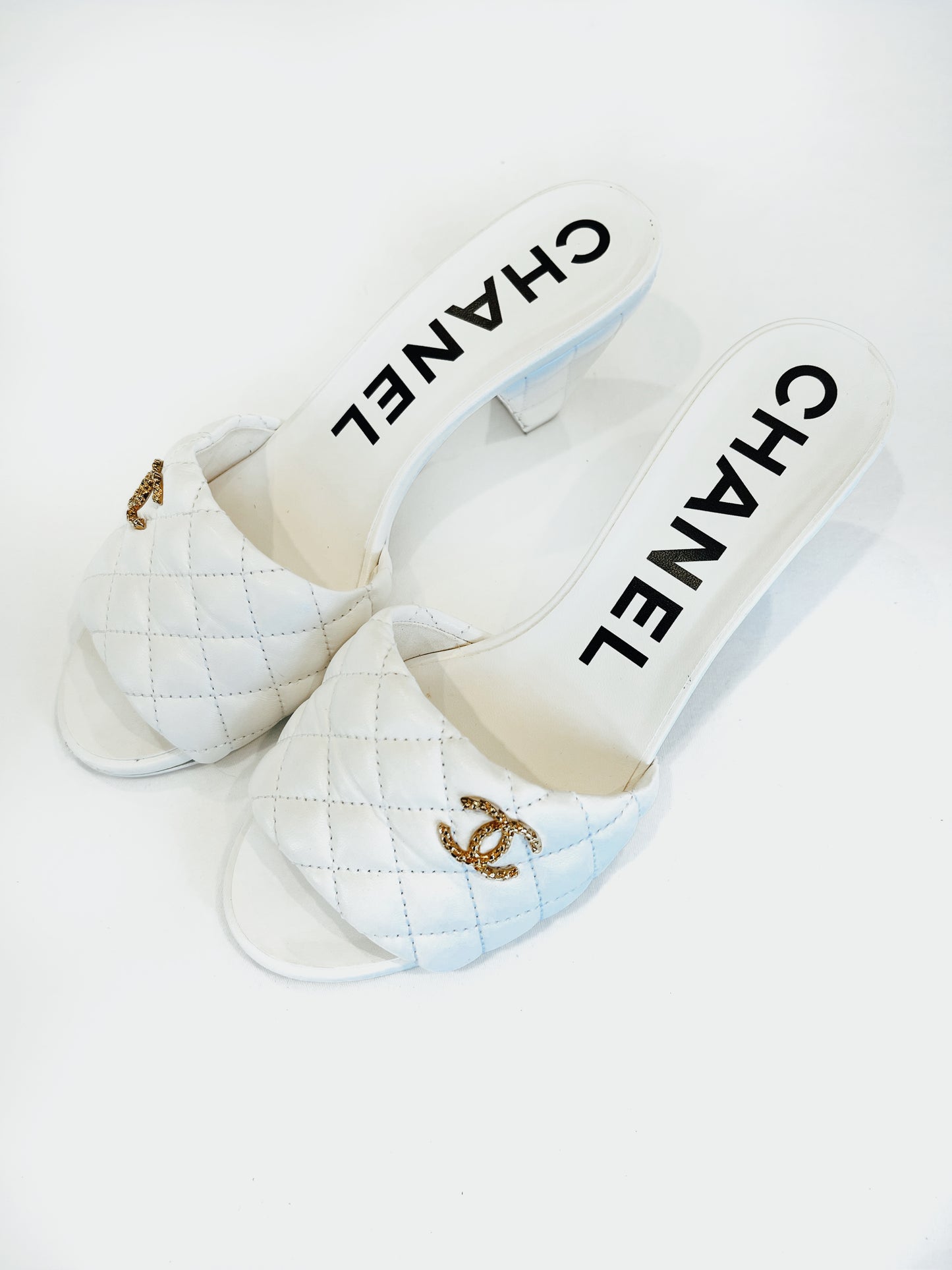 Chanel White Quilted Slides (38.5)