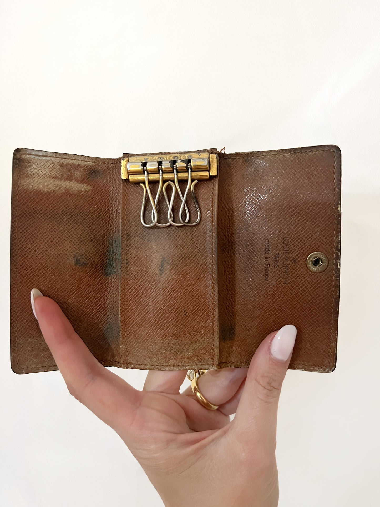 Louis Vuitton Key Card Case