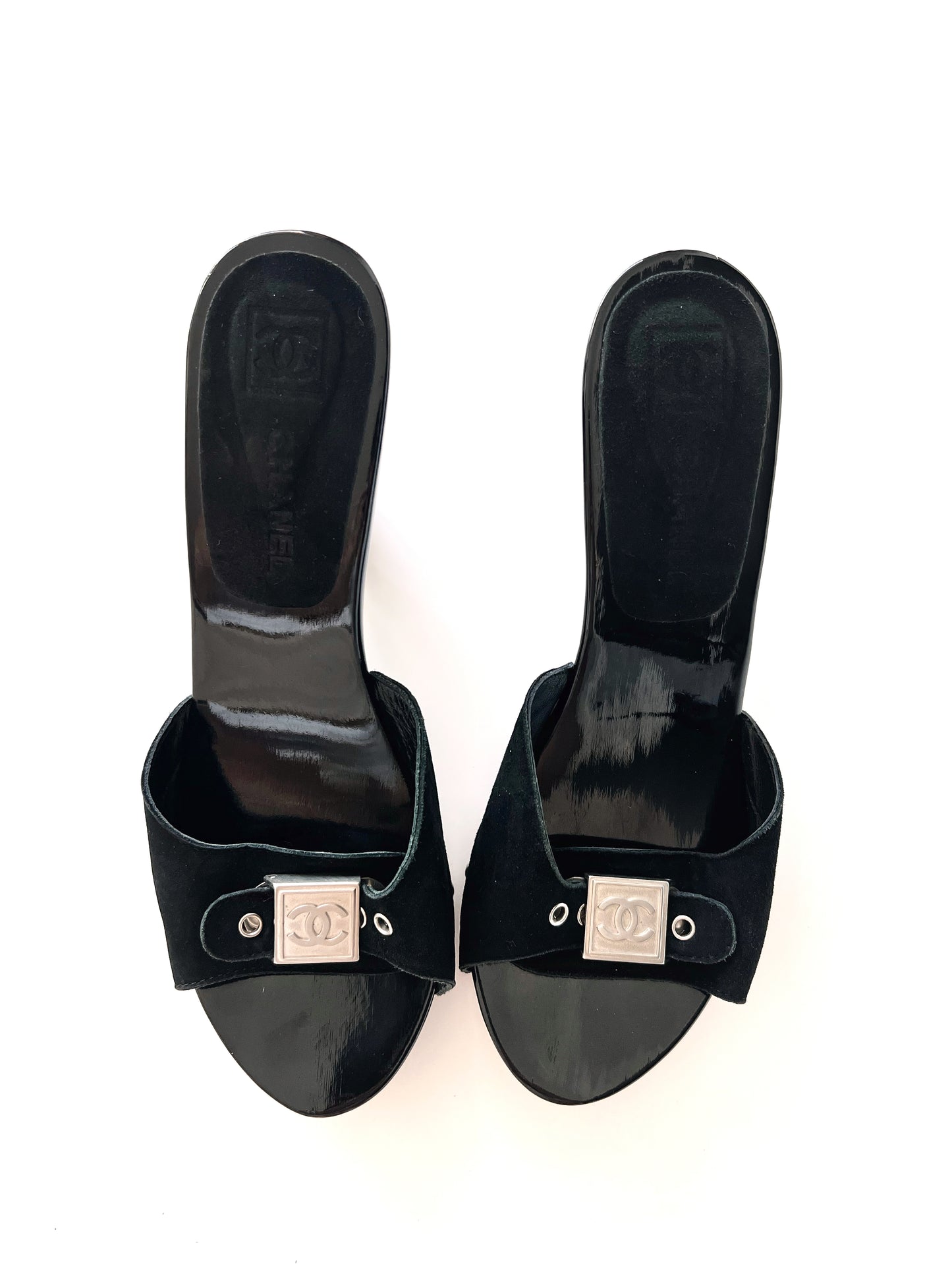 Chanel 2000s Mules (36)