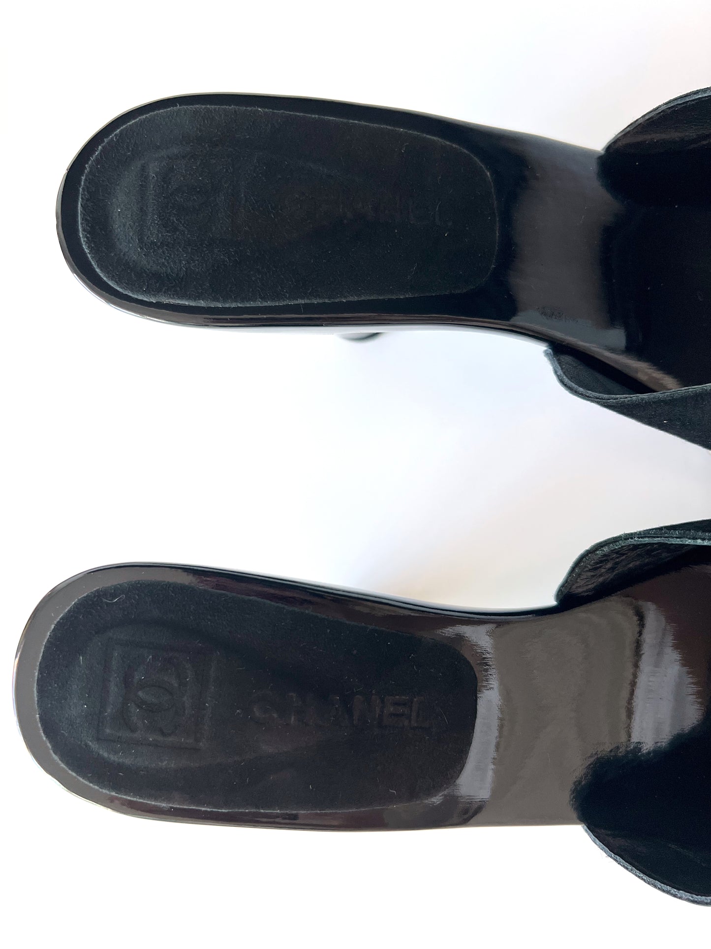 Chanel 2000s Mules (36)