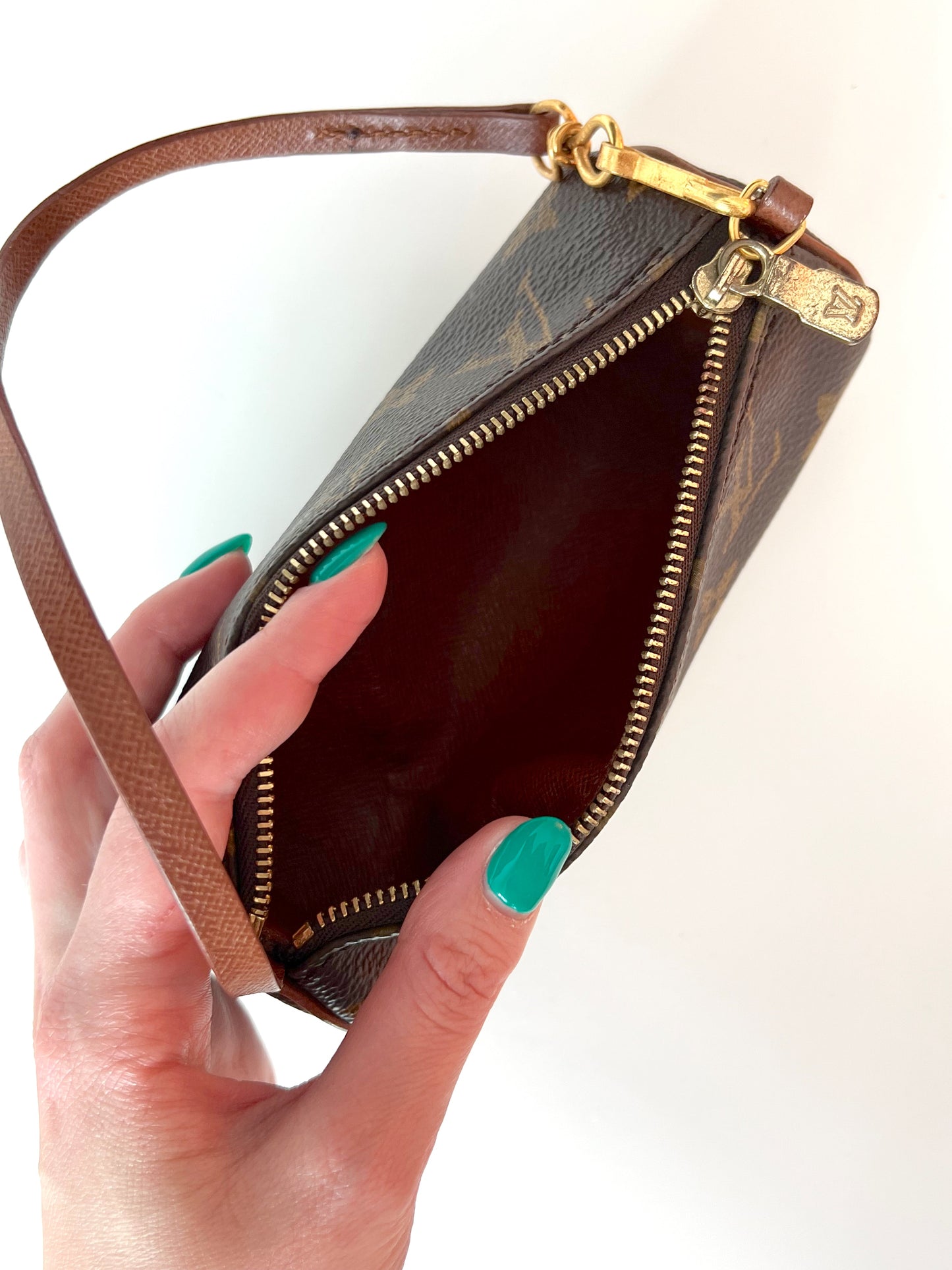 Louis Vuitton Papillon (SOLD)