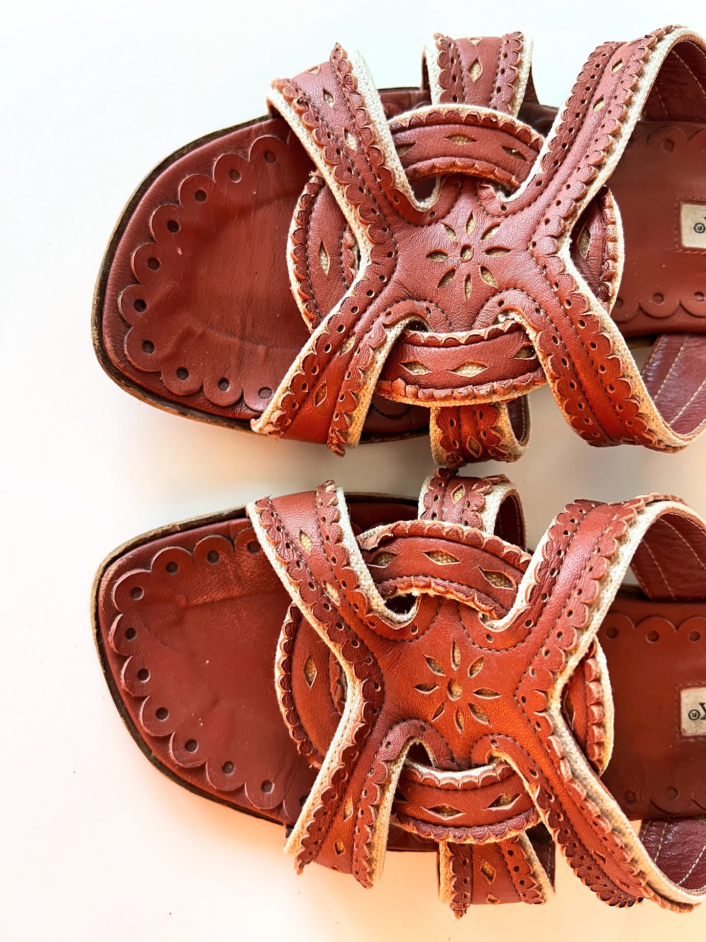 Manolo Blahnik Tribal Slides (38.5)