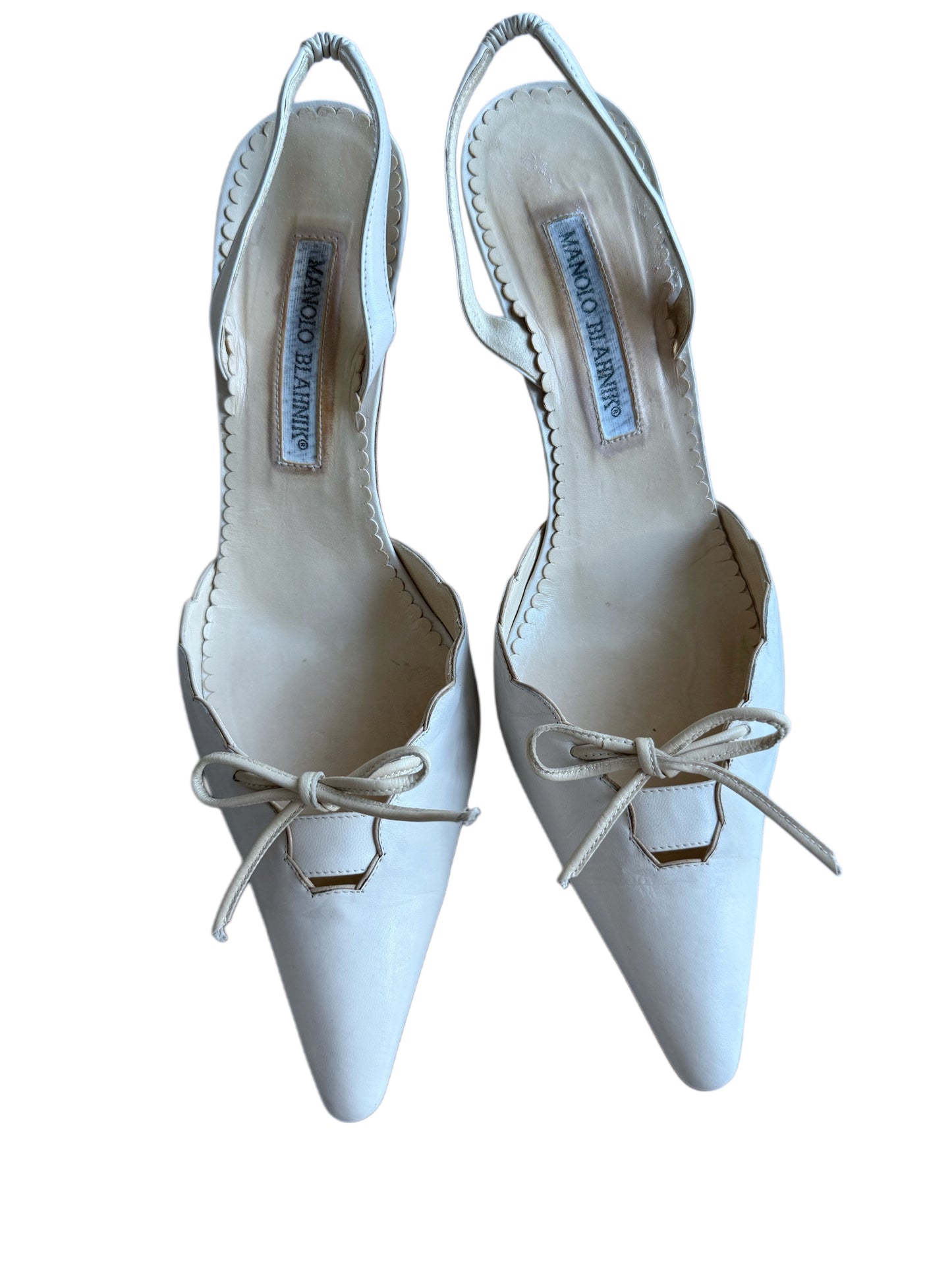 Cream Manolo Blahnik Kitten Heels (39.5 EU)