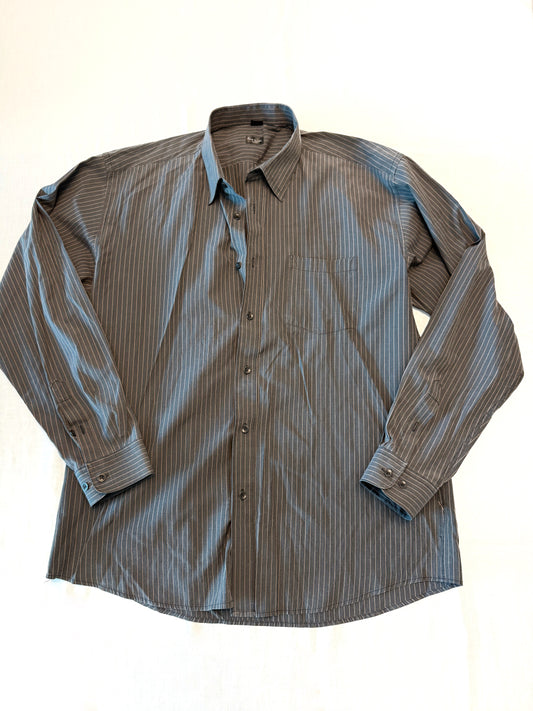 Embroidered Vintage Navy Blue and Light Pink Pin Stripe Button Down