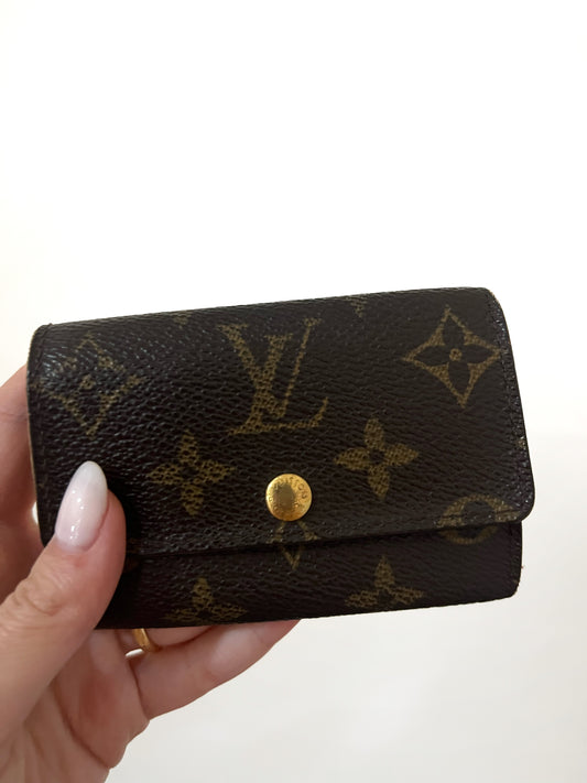 Louis Vuitton Key Card Case