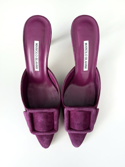 Purple Manolo Blahnik Kitten Heels (37.5 EU)