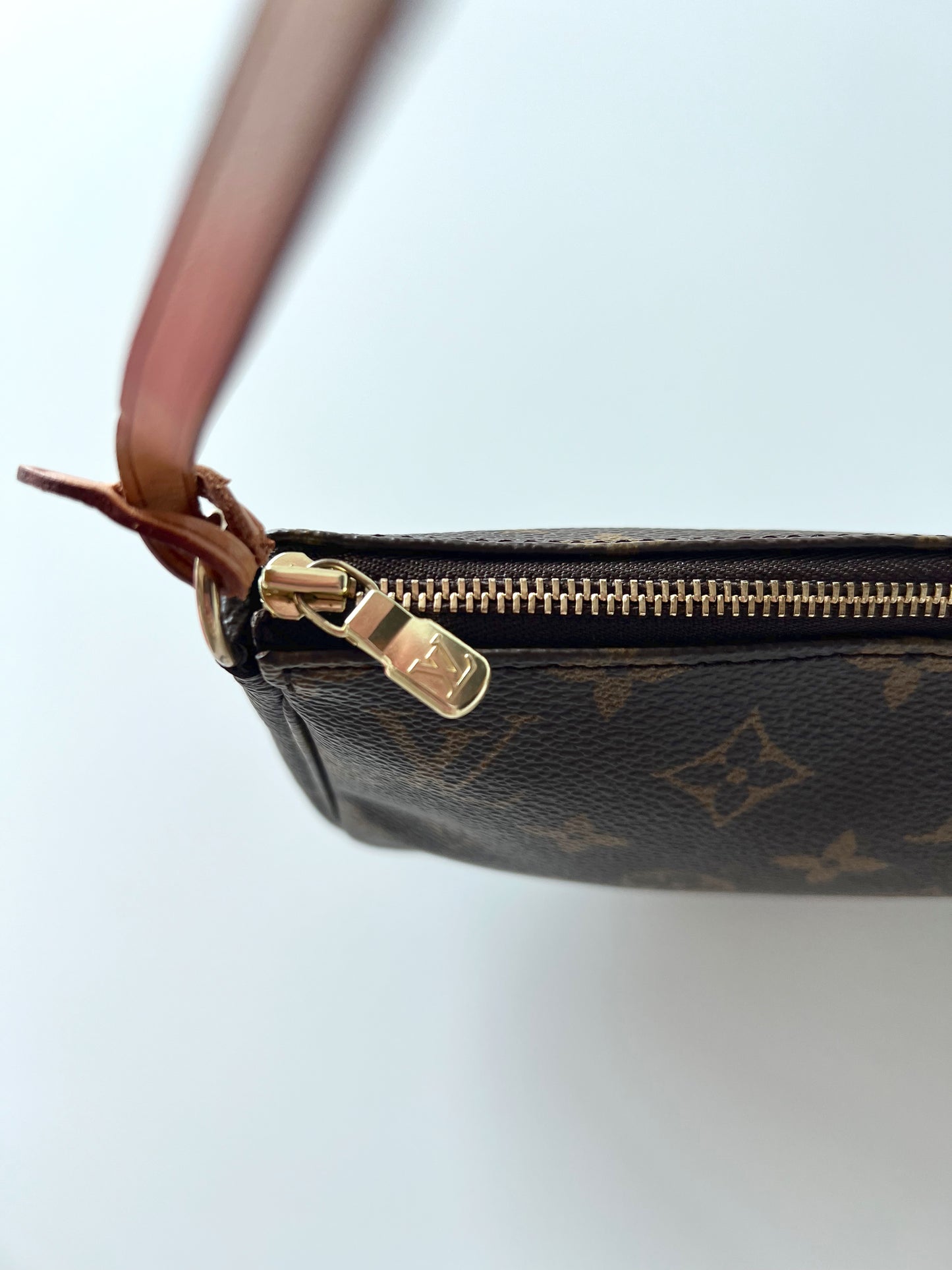 Louis Vuitton Pochette (SOLD)